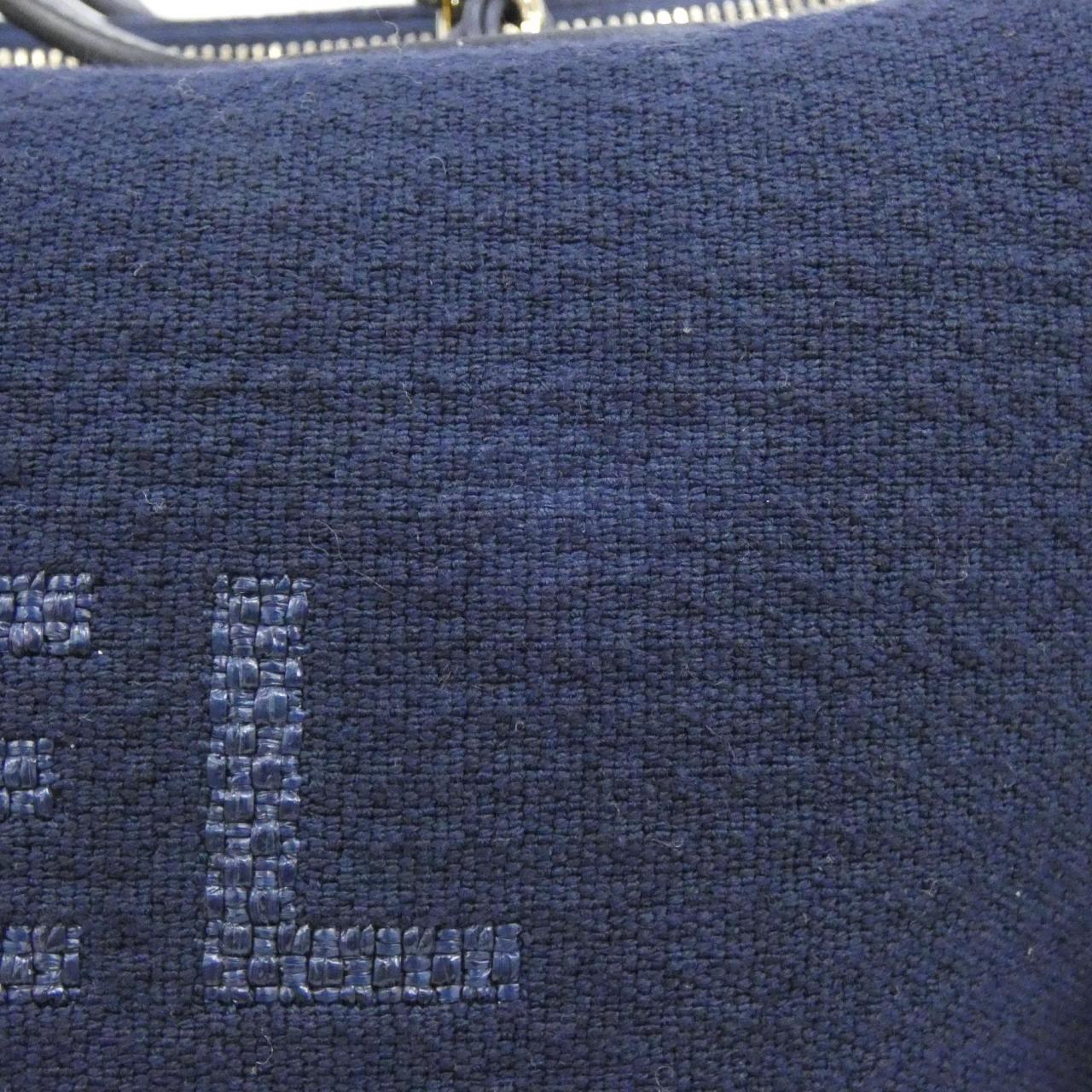 シャネル ドーヴィル 写真5