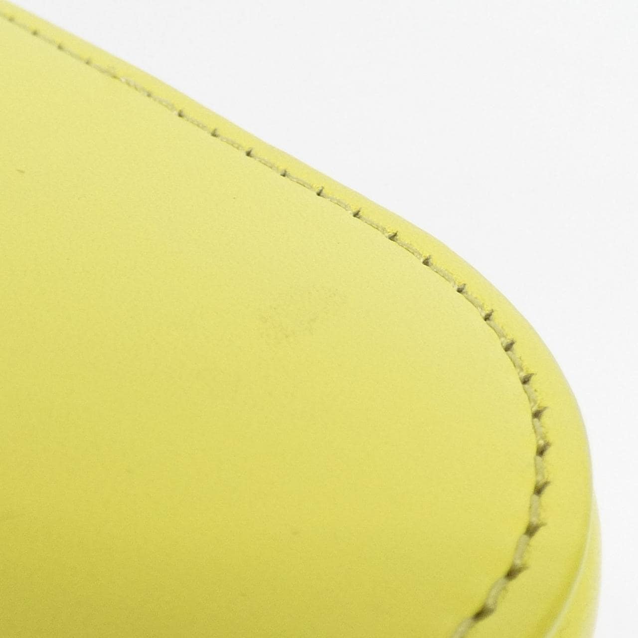 セリーヌ トリオンフ 写真5