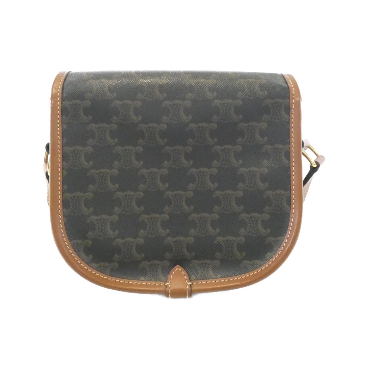 セリーヌ トリオンフ 写真2