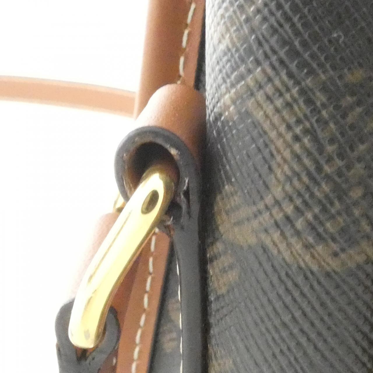 セリーヌ トリオンフ 写真6