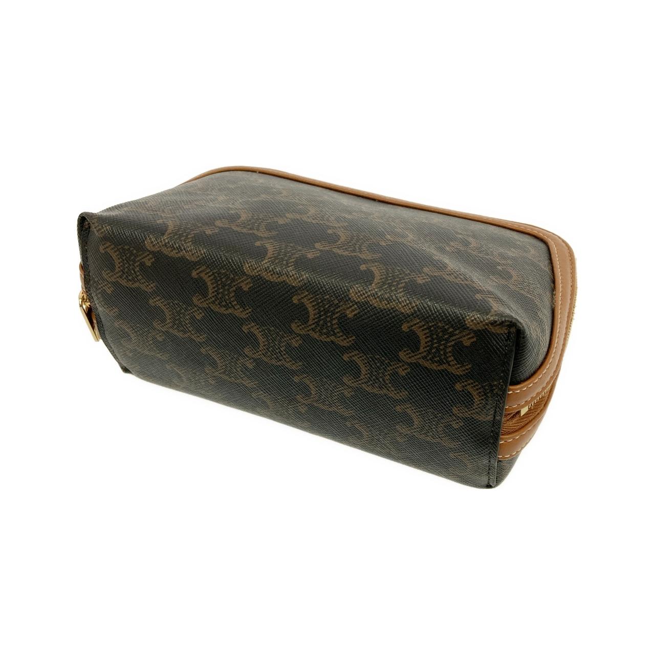 セリーヌ トリオンフ 写真2