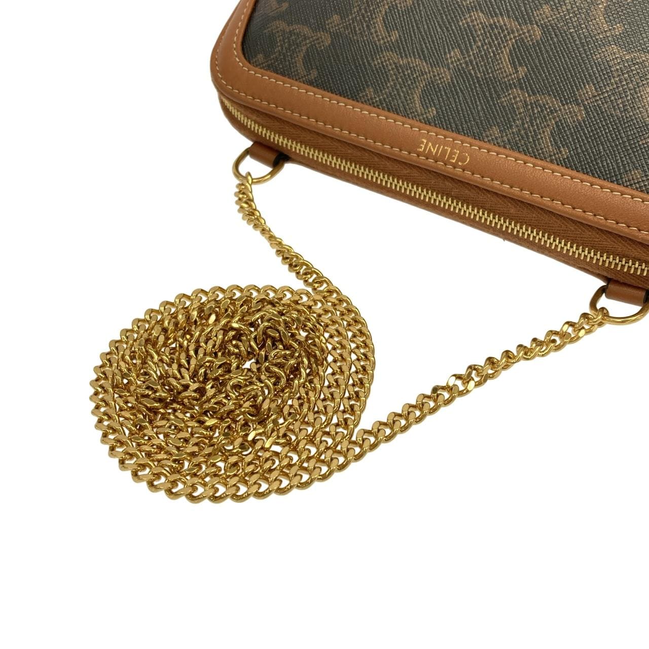 セリーヌ トリオンフ 写真4