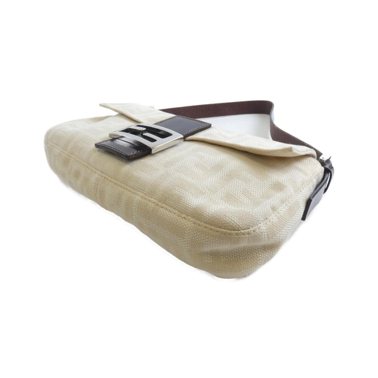 フェンディ バゲット 写真3