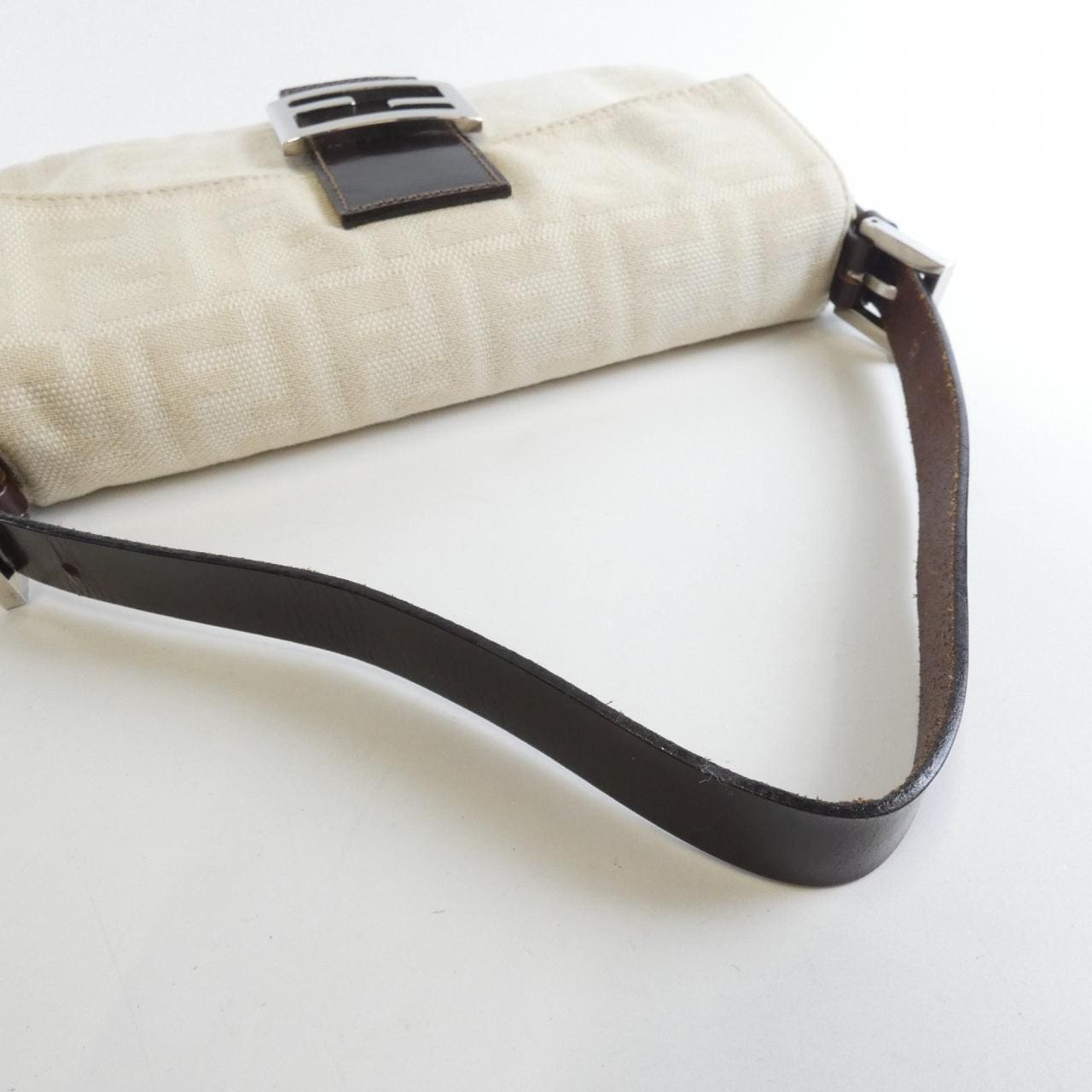 フェンディ バゲット 写真6