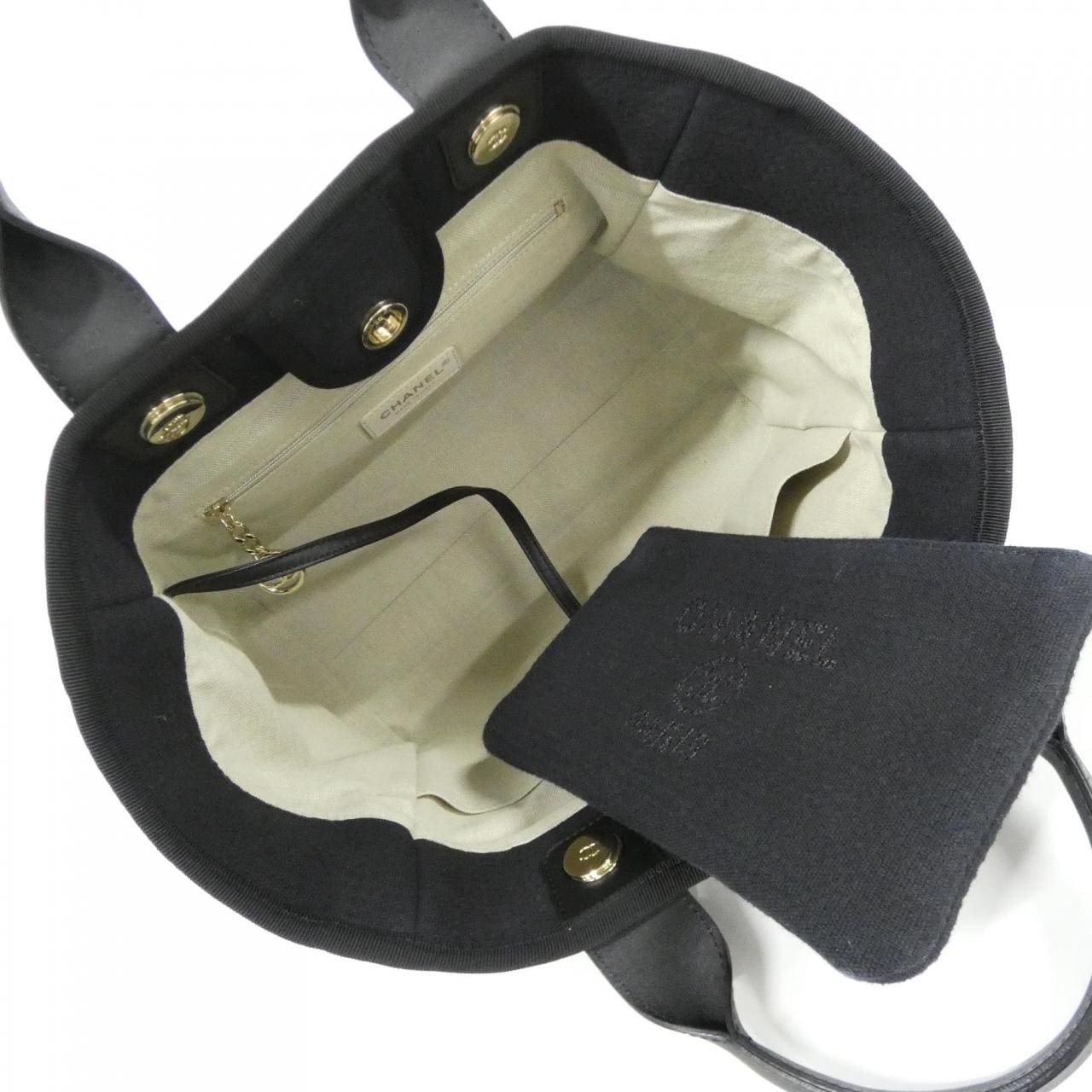 シャネル ドーヴィル 写真9