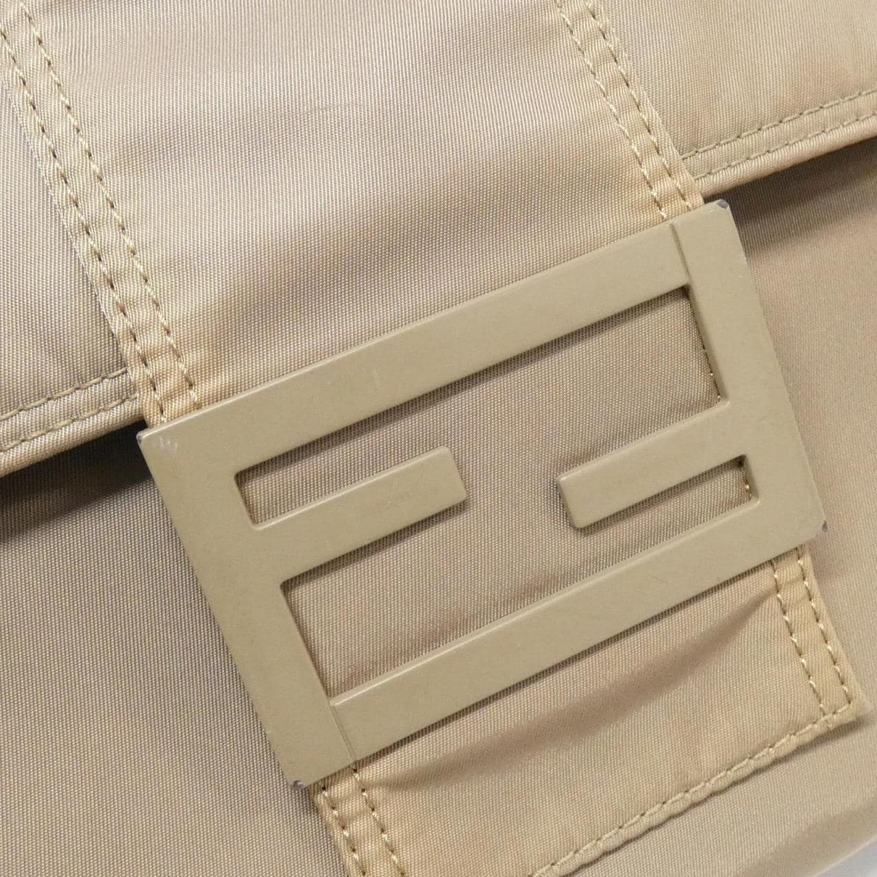 フェンディ バゲット 写真6