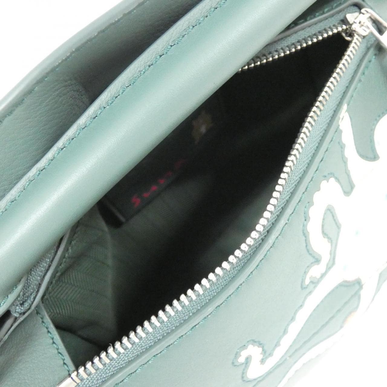 ロエベ パズル 写真6