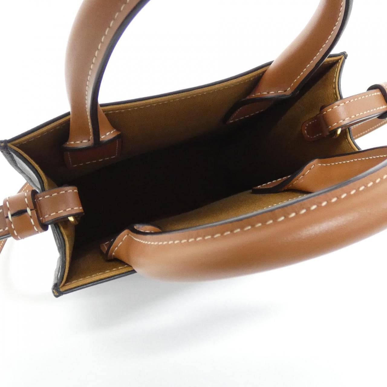 セリーヌ トリオンフ 写真6