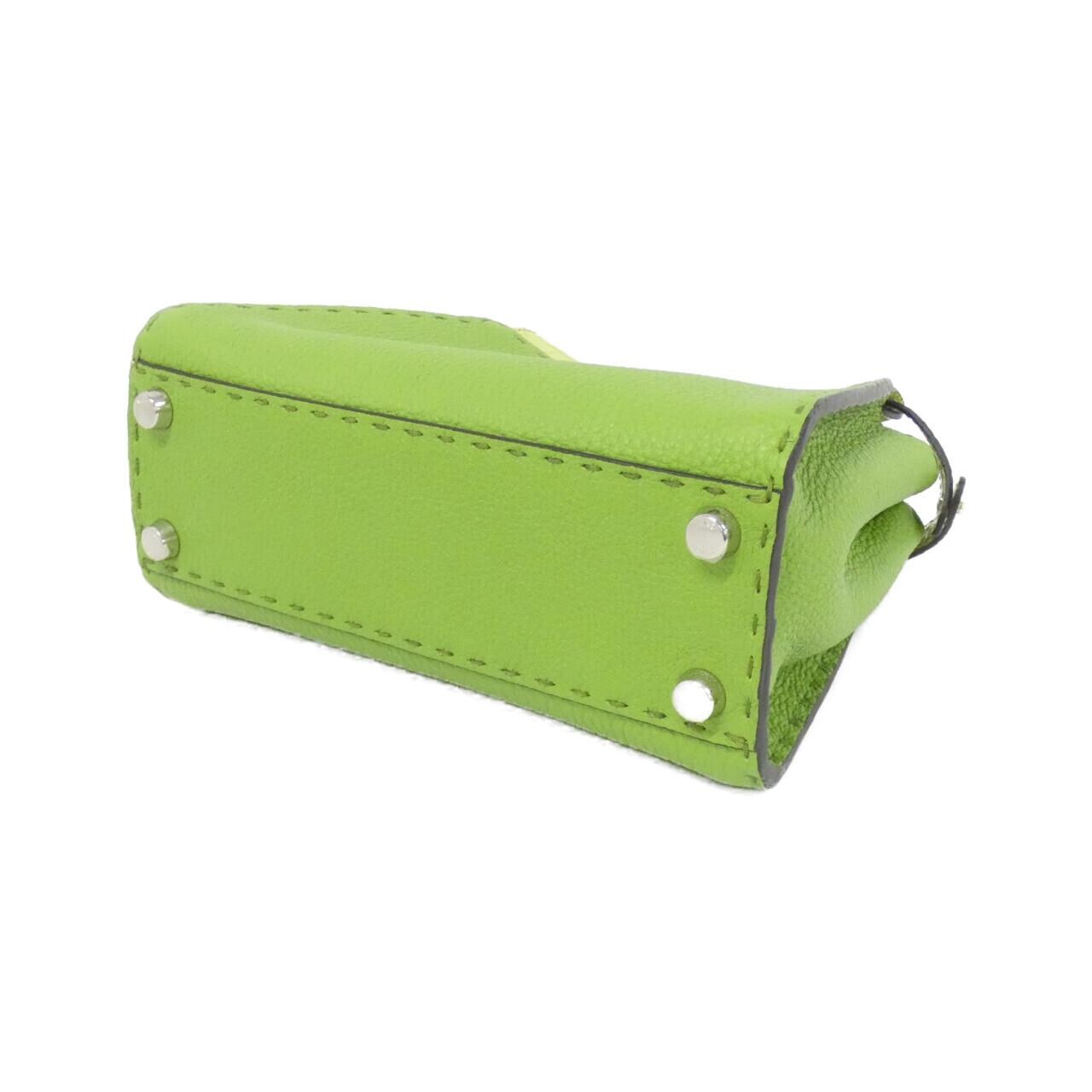 フェンディ ピーカブー 写真2