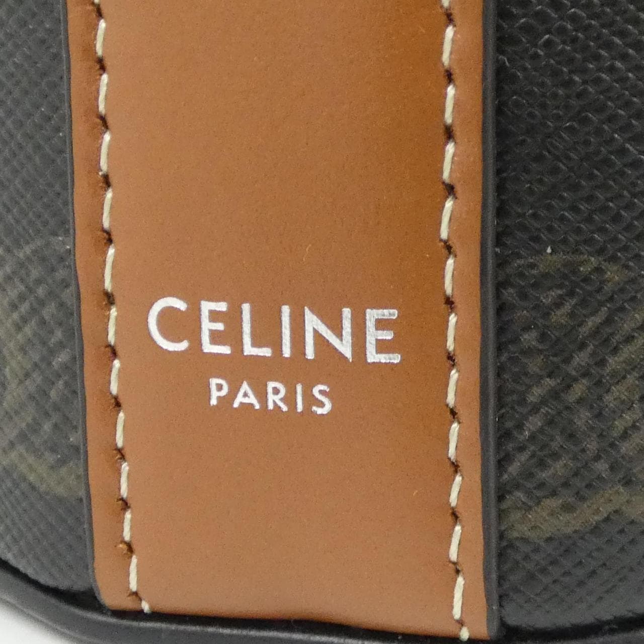 セリーヌ トリオンフ 写真4