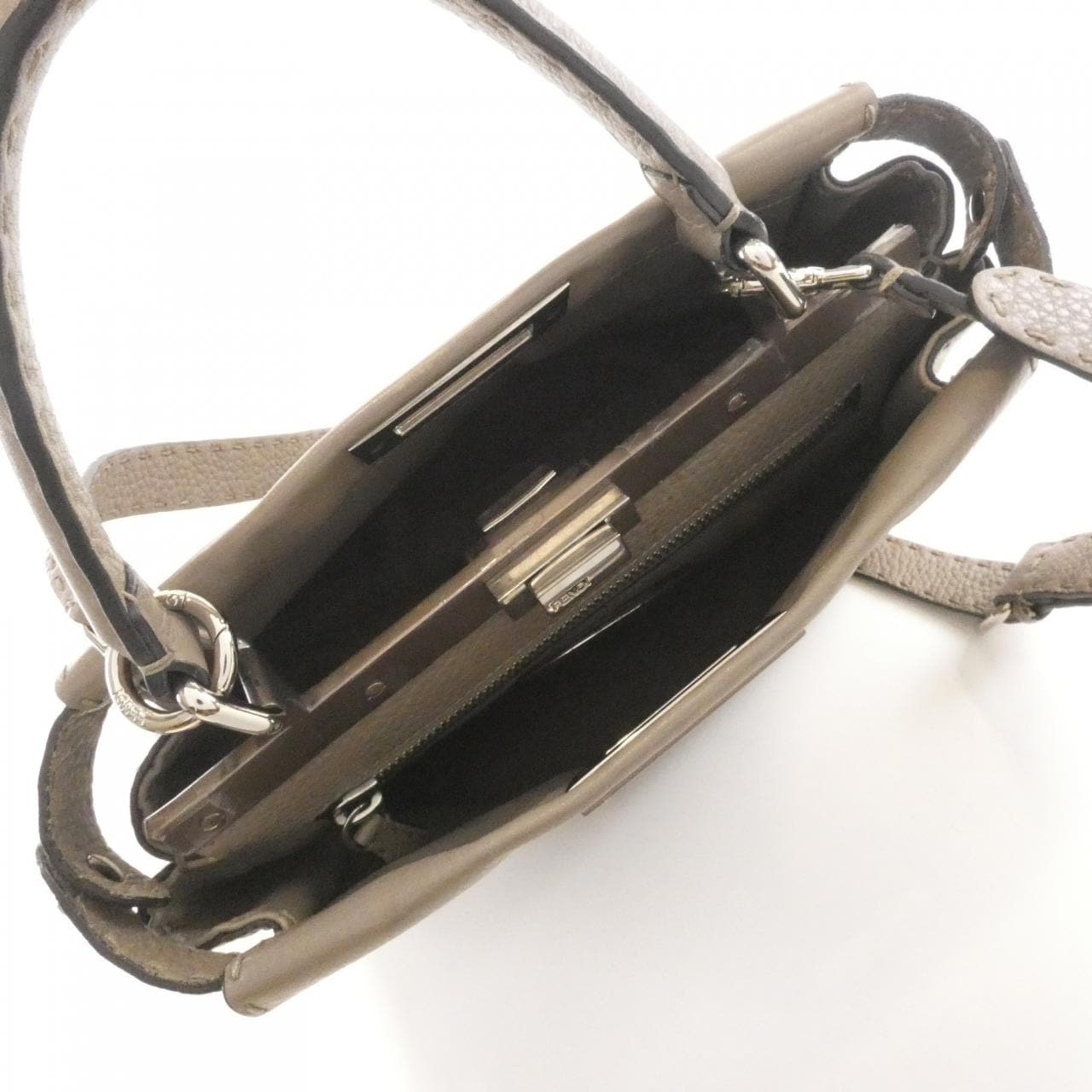 フェンディ ピーカブー 写真9