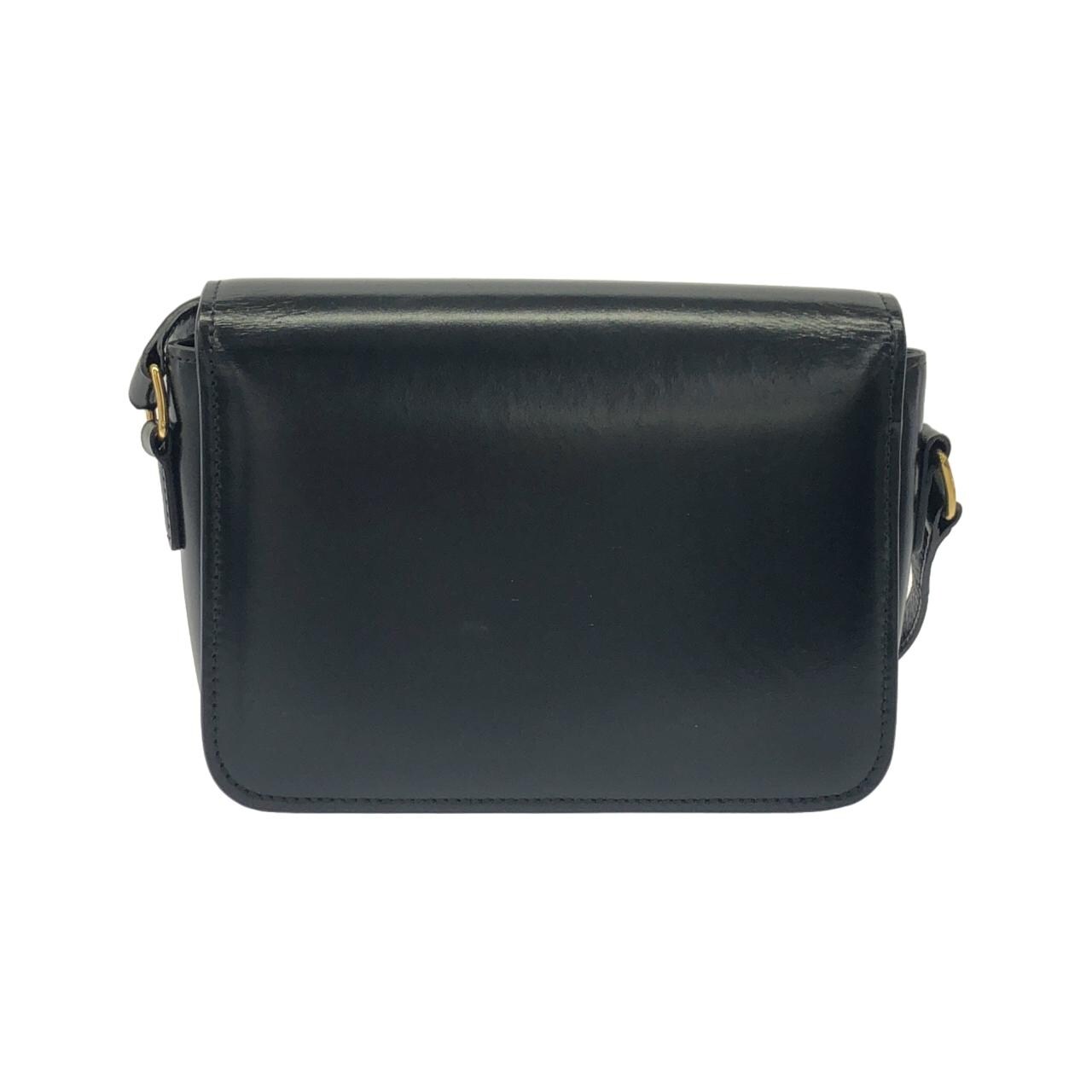 セリーヌ トリオンフ 写真2