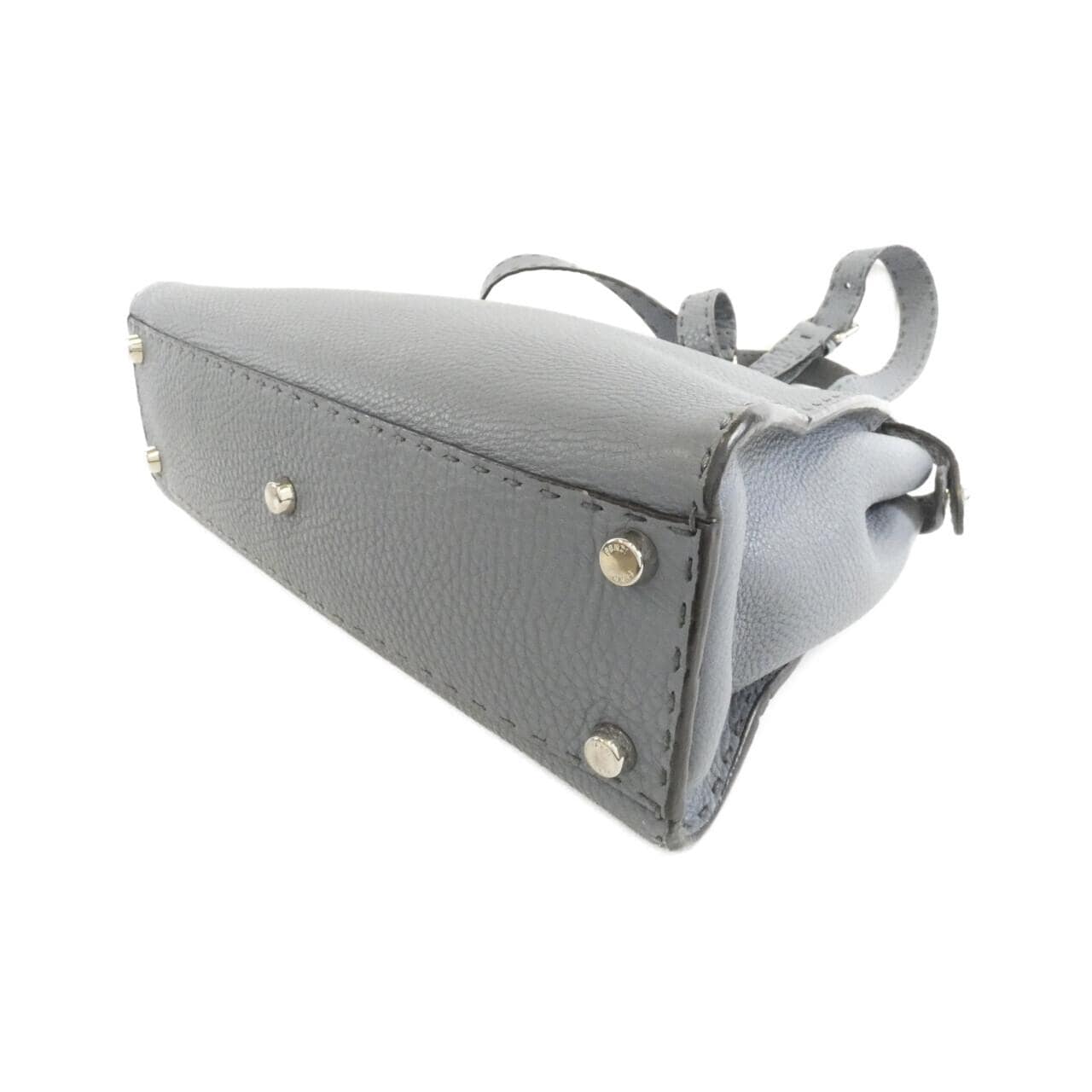 フェンディ ピーカブー 写真2