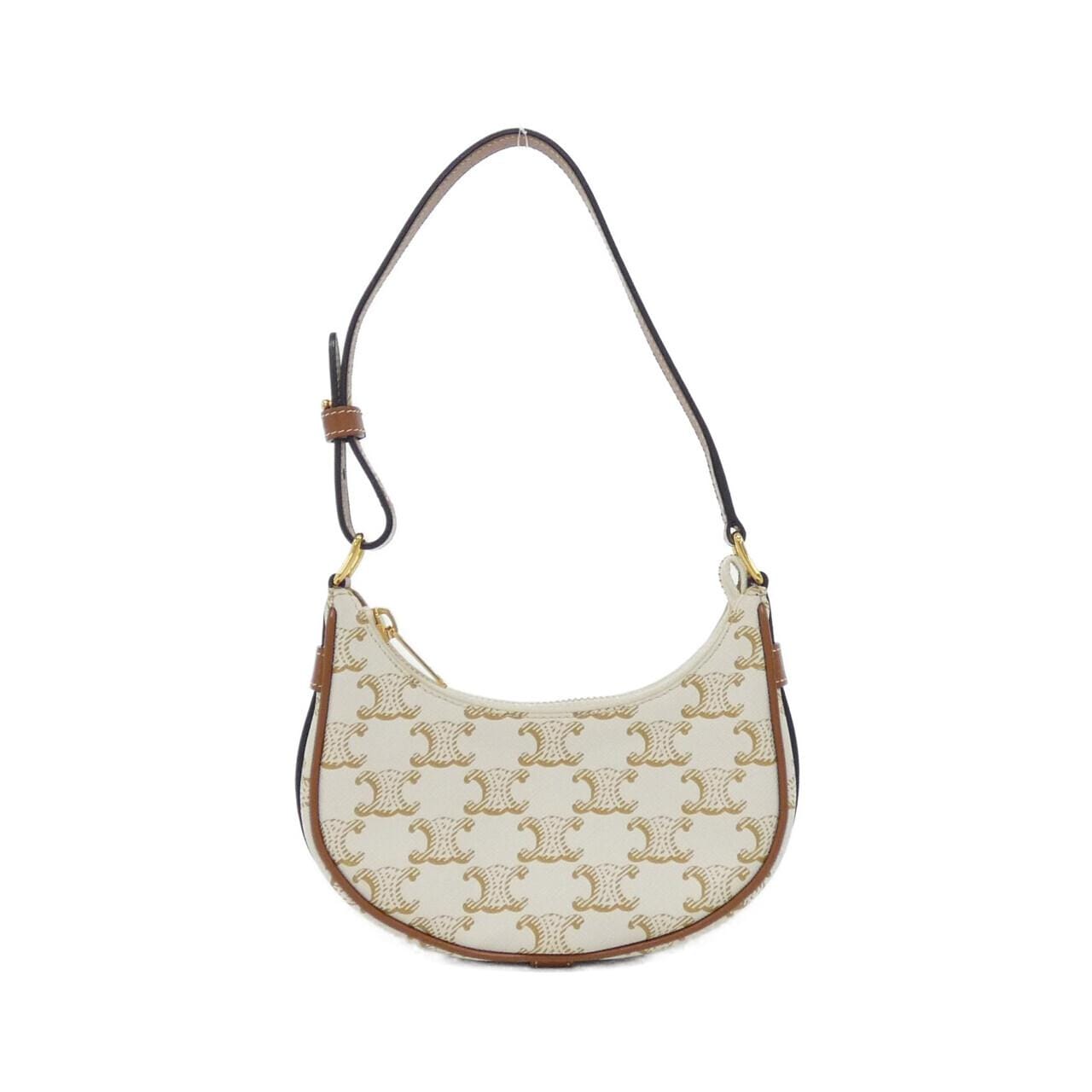 トリオンフ ホワイト