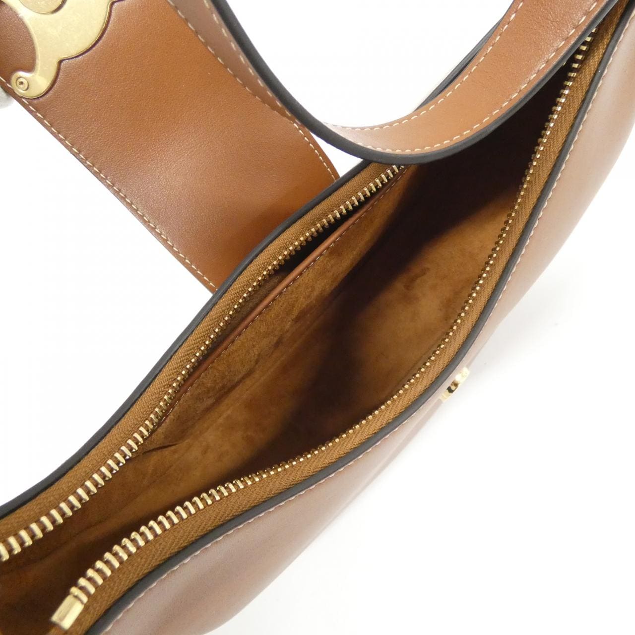 セリーヌ アヴァ 写真6