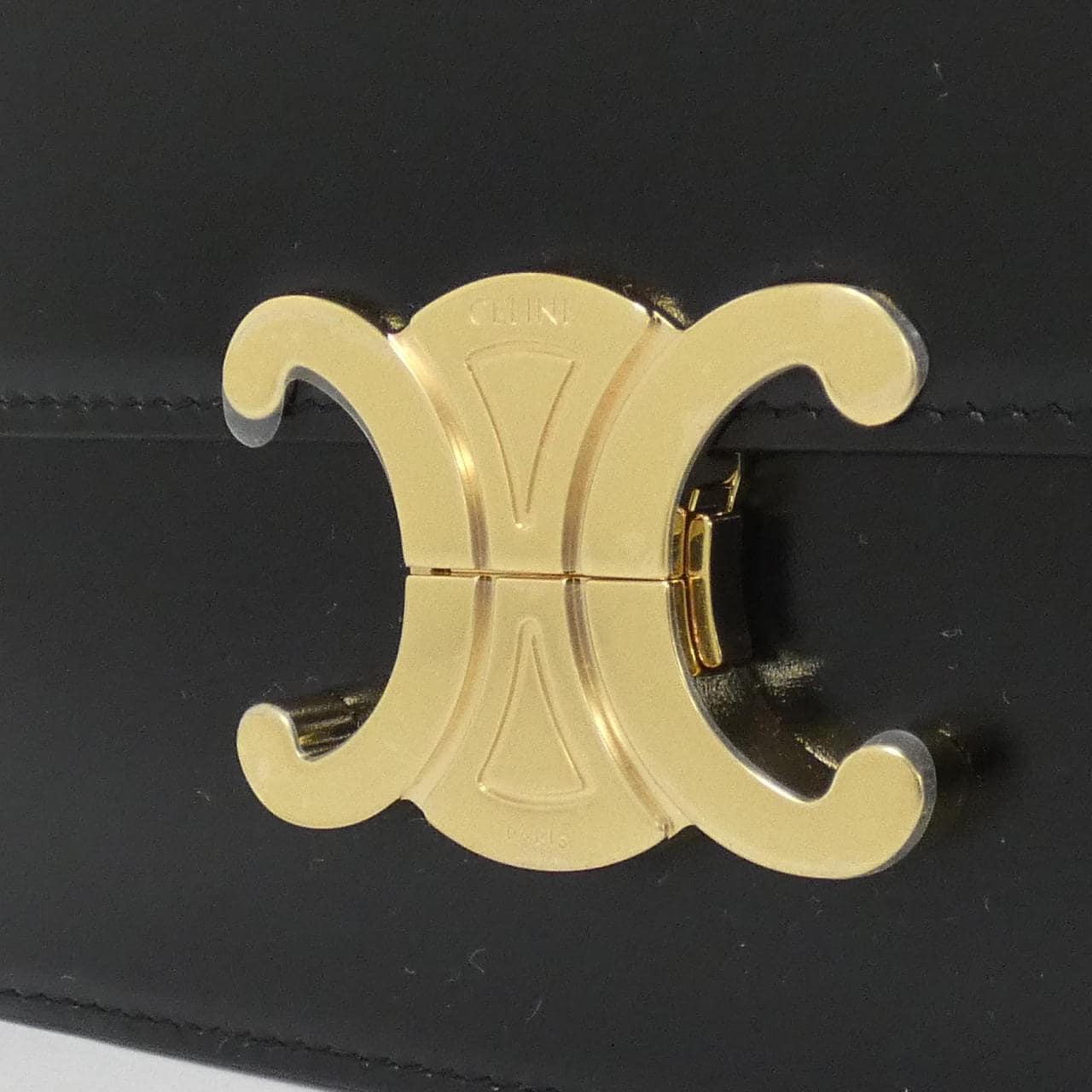 セリーヌ トリオンフ 写真4