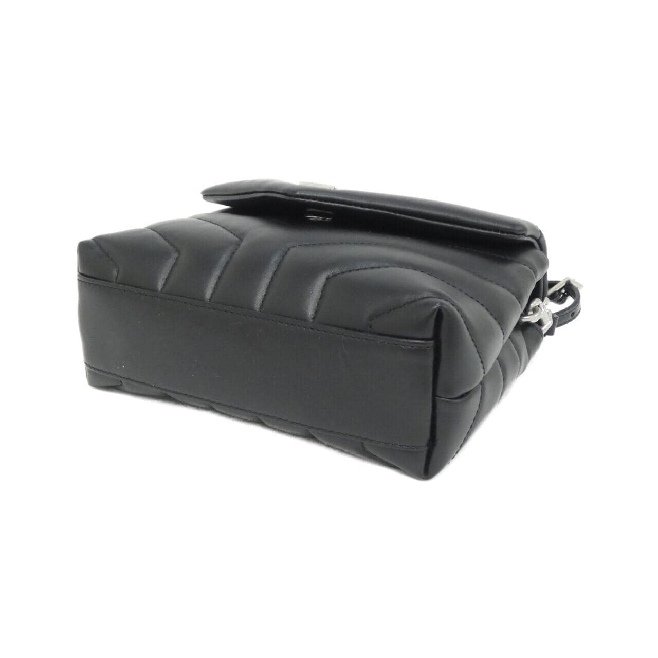 サンローラン ルル 写真3