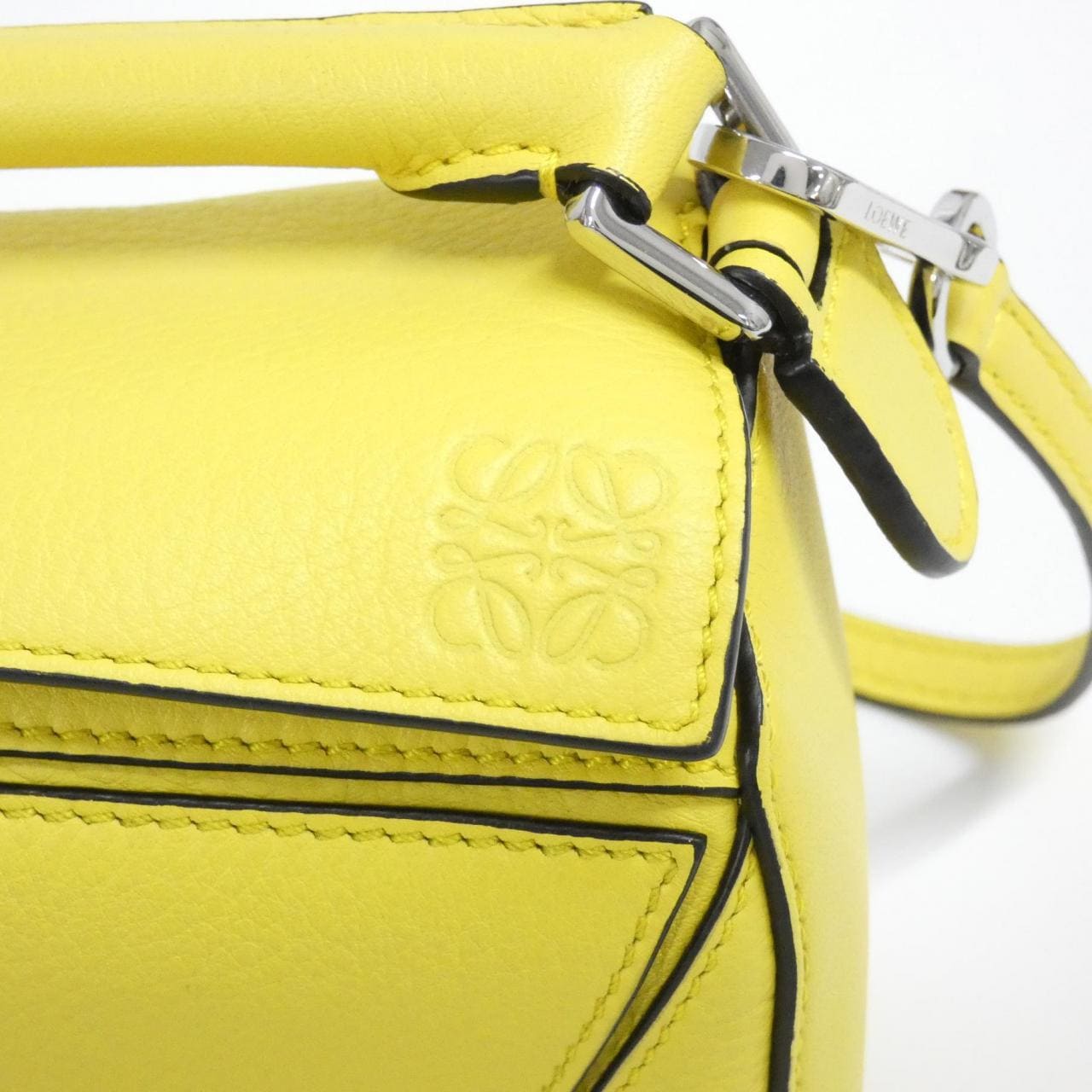 ロエベ パズル 写真4