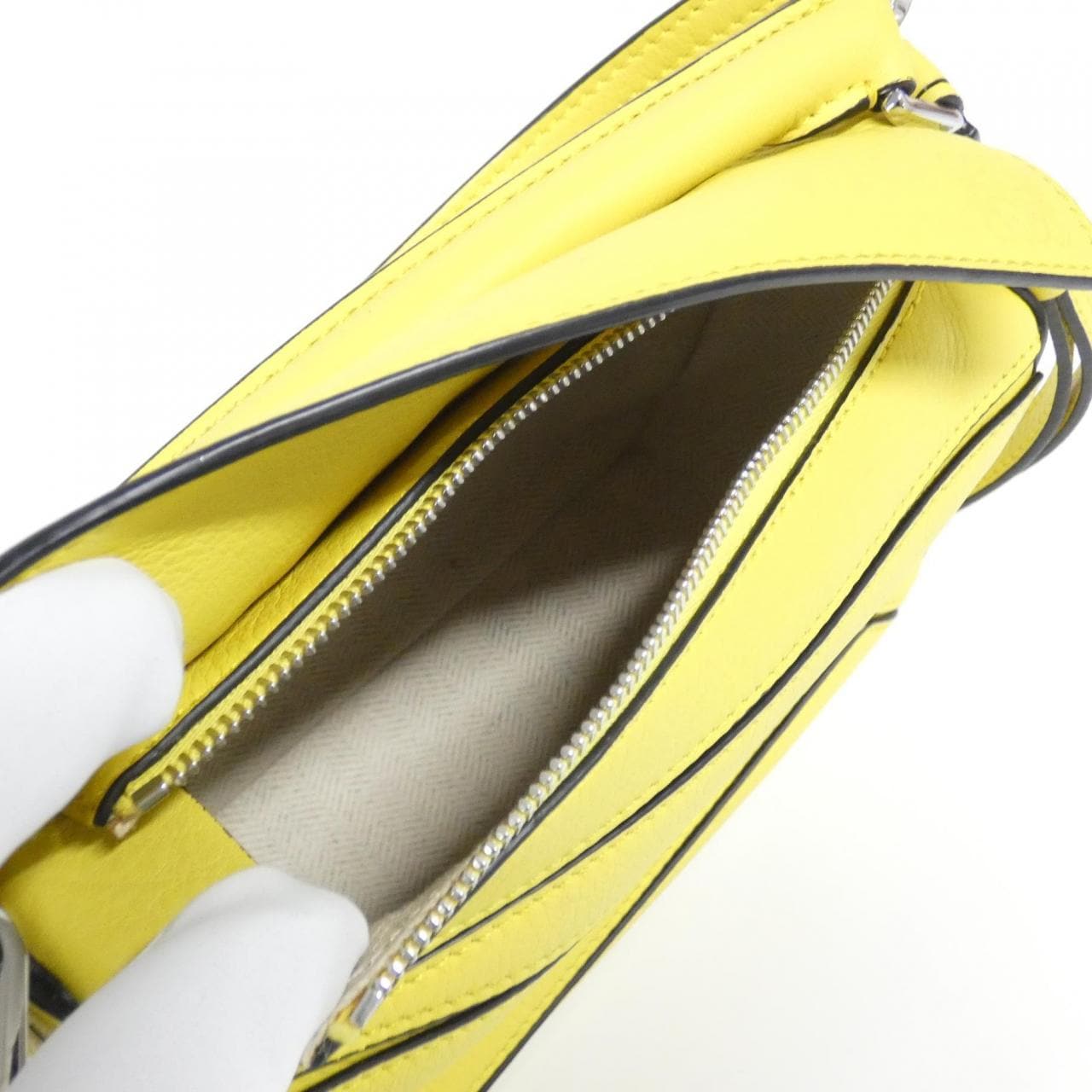 ロエベ パズル 写真6