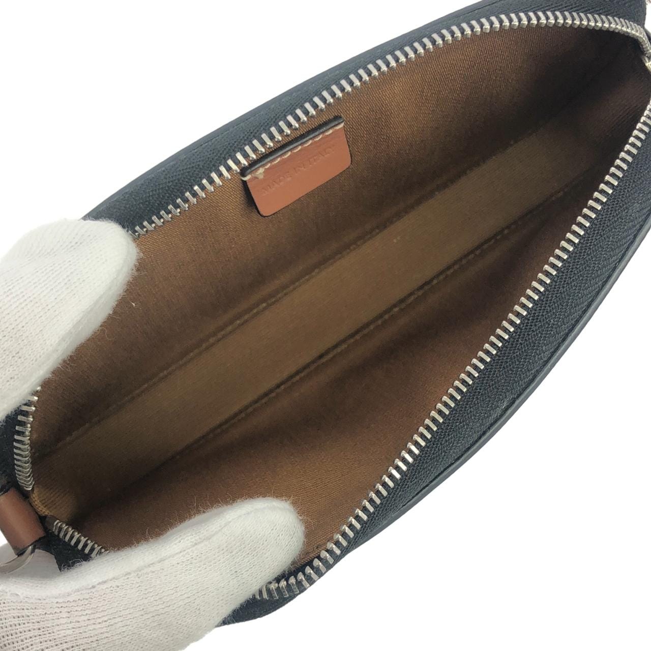 セリーヌ トリオンフ 写真9