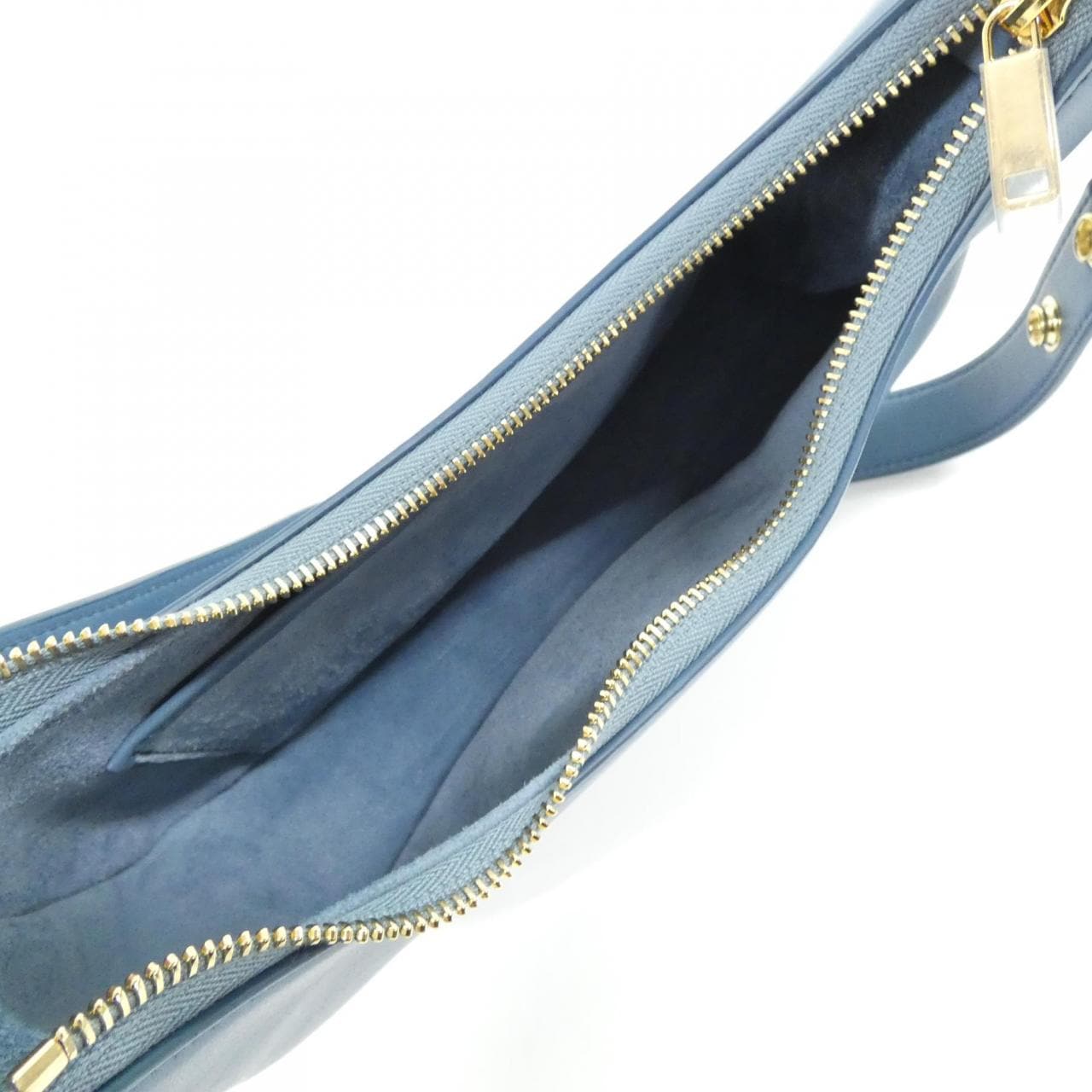 セリーヌ アヴァ 写真6