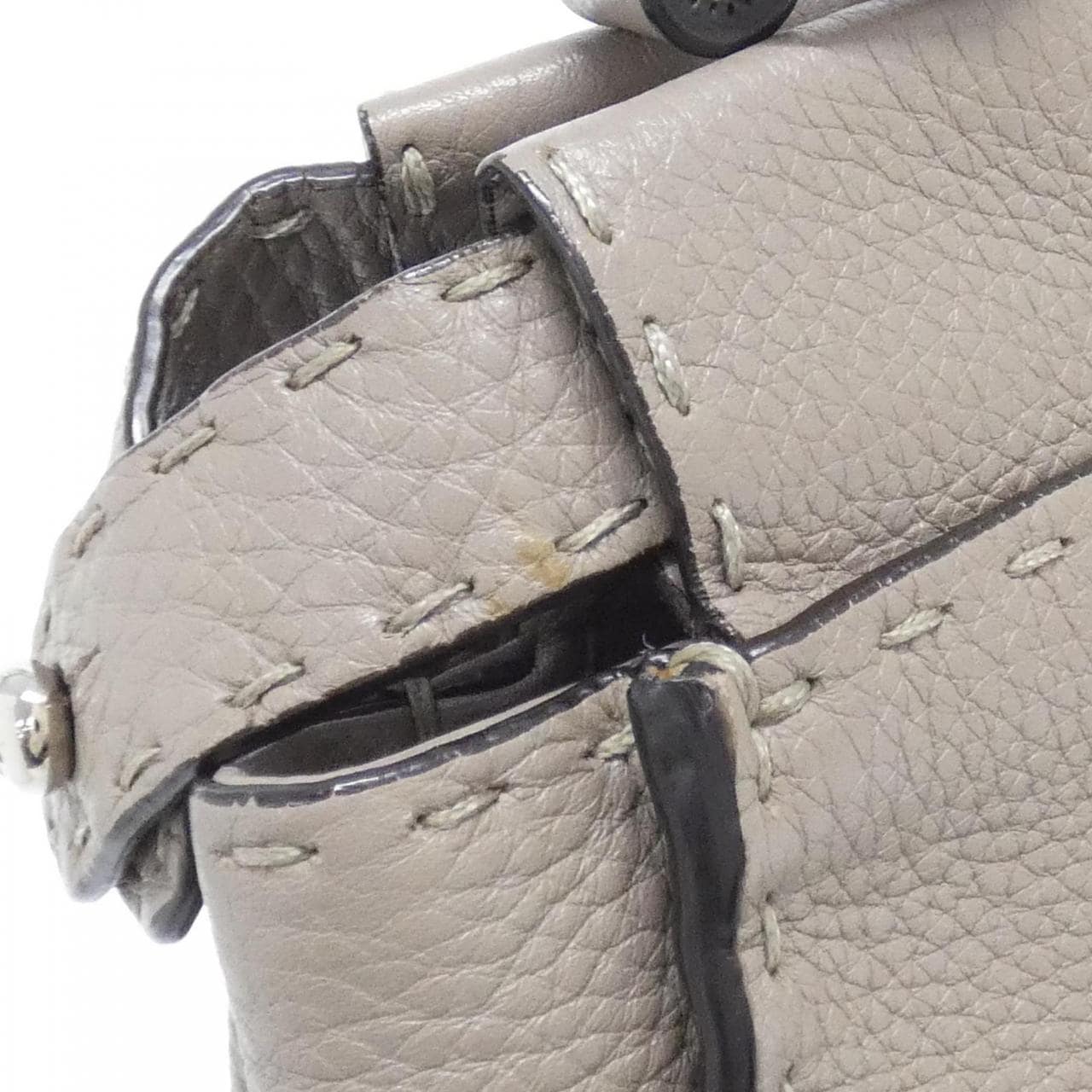 フェンディ ピーカブー 写真5