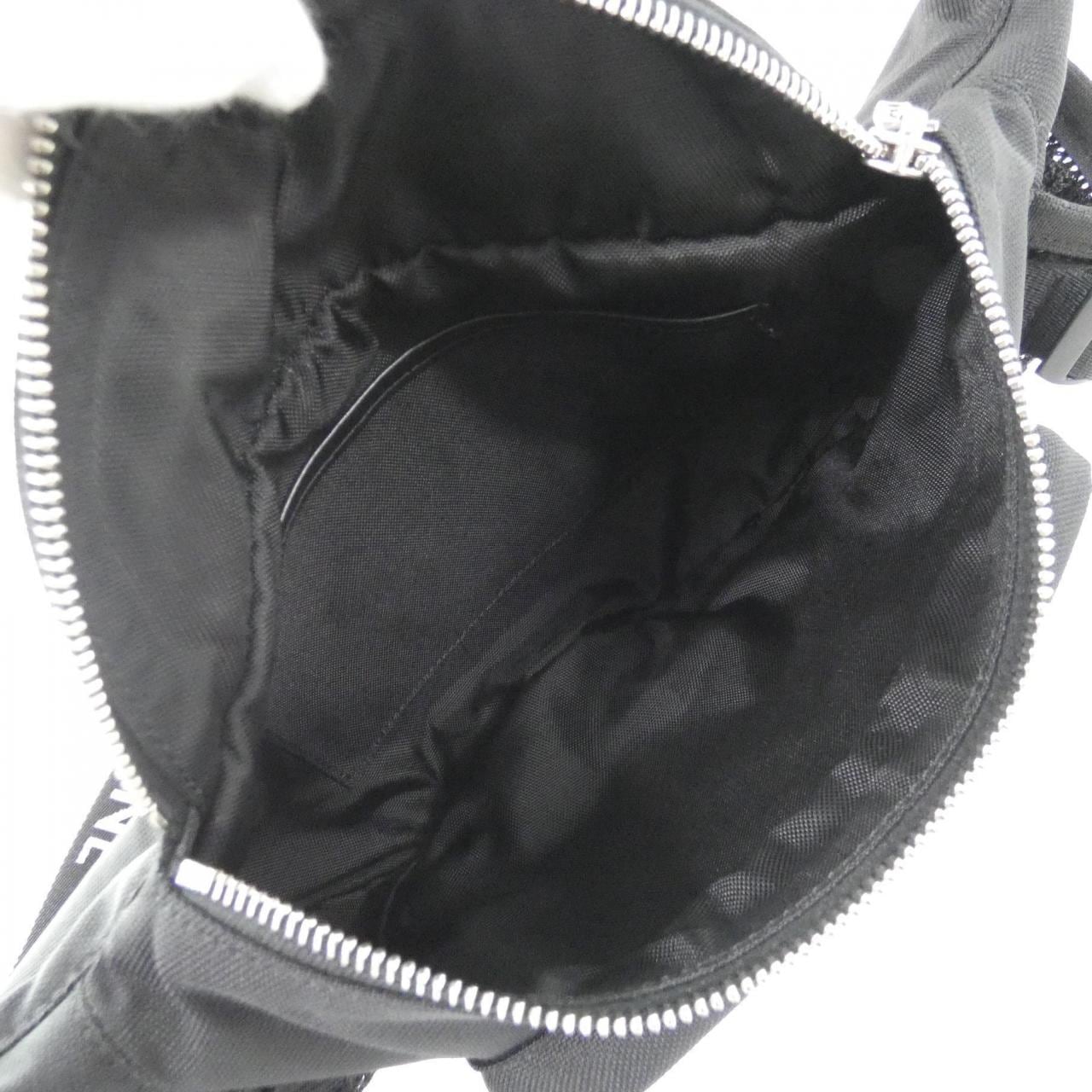 セリーヌ ベルトバッグ 写真8