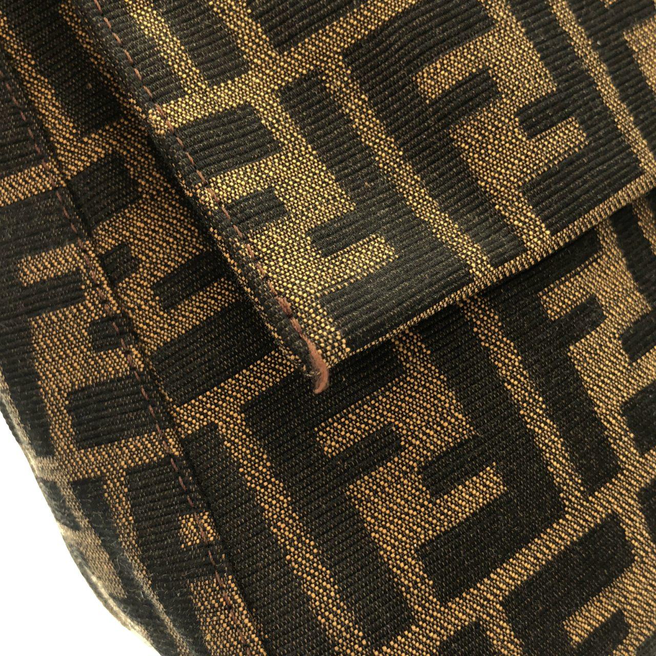 フェンディ バゲット 写真4