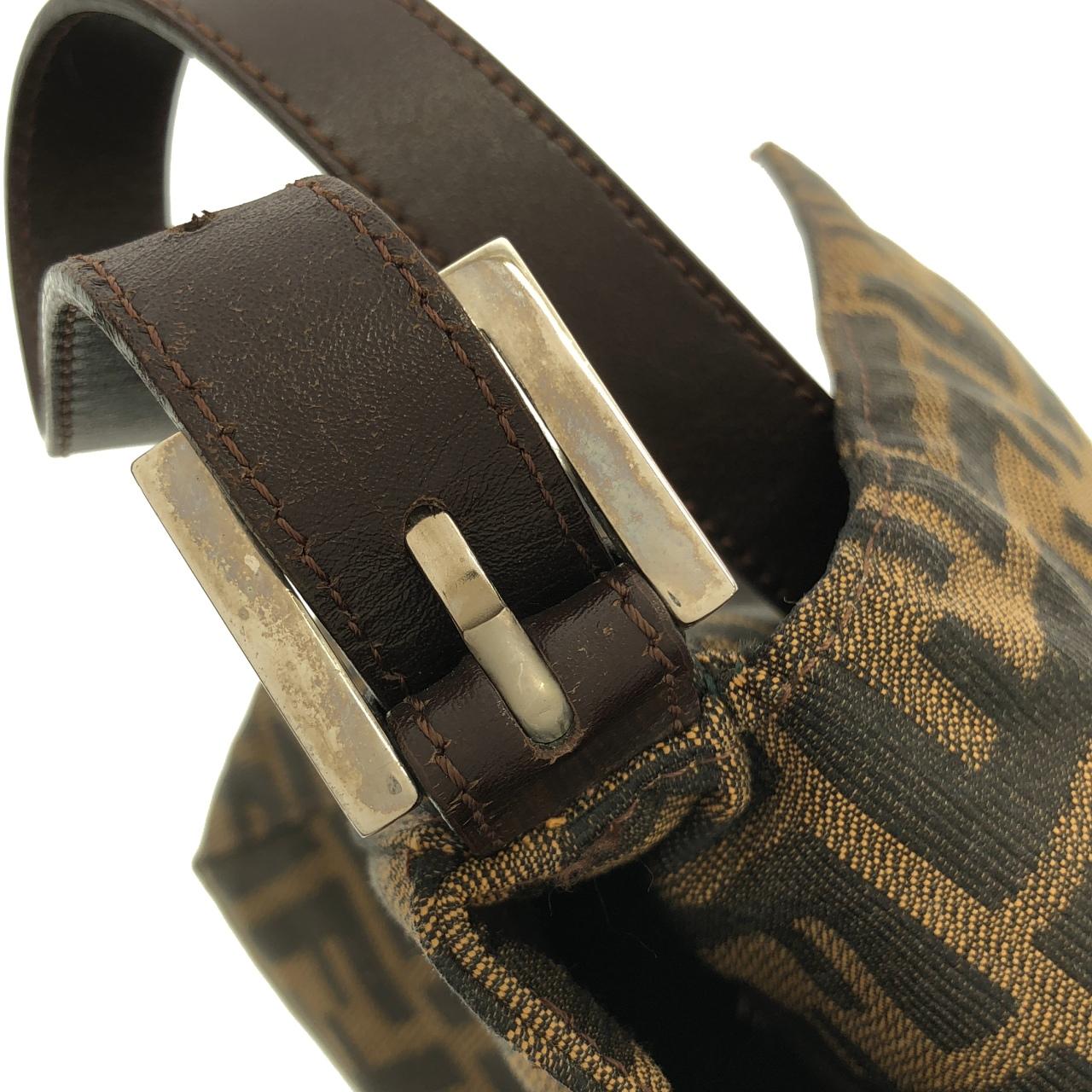 フェンディ バゲット 写真7