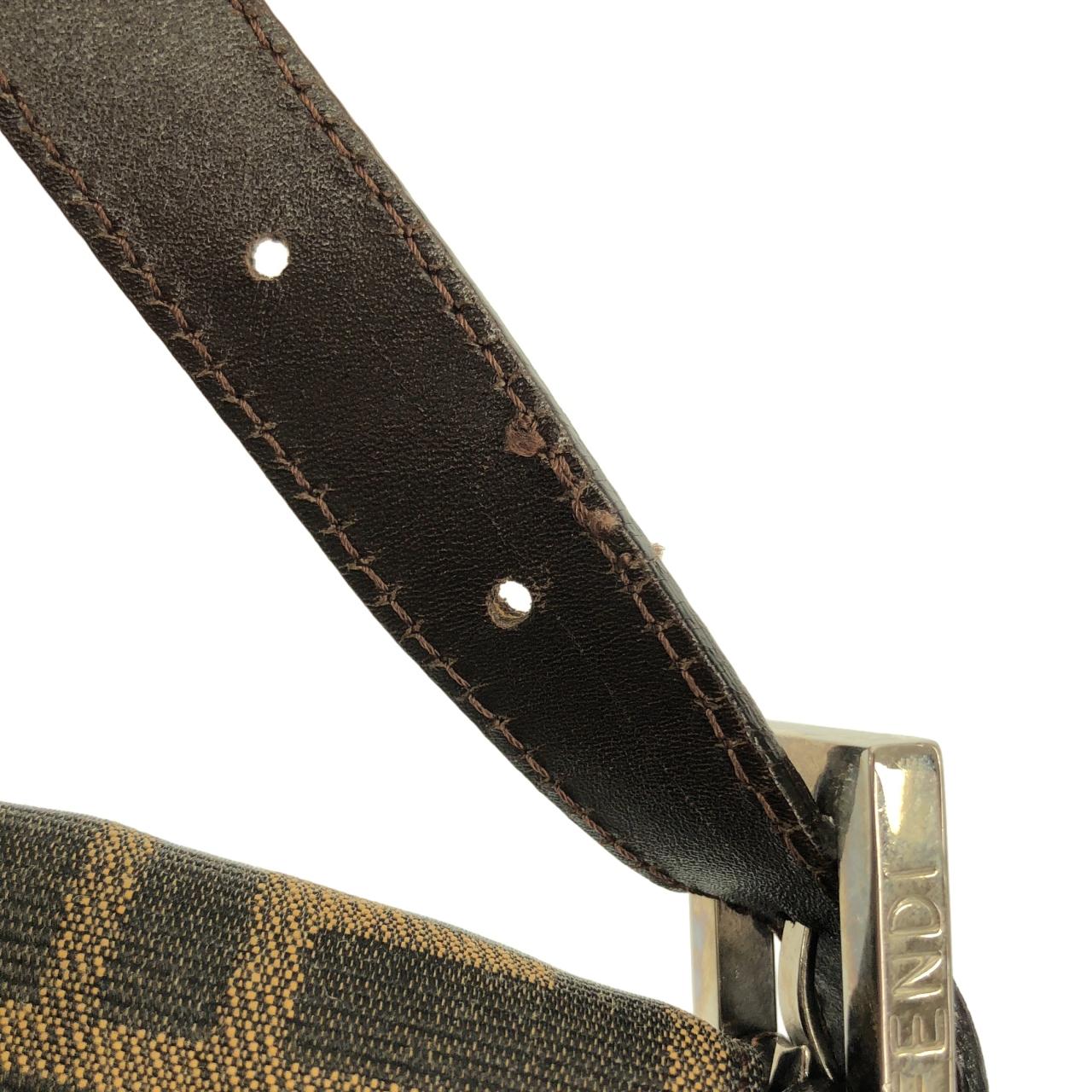 フェンディ バゲット 写真8