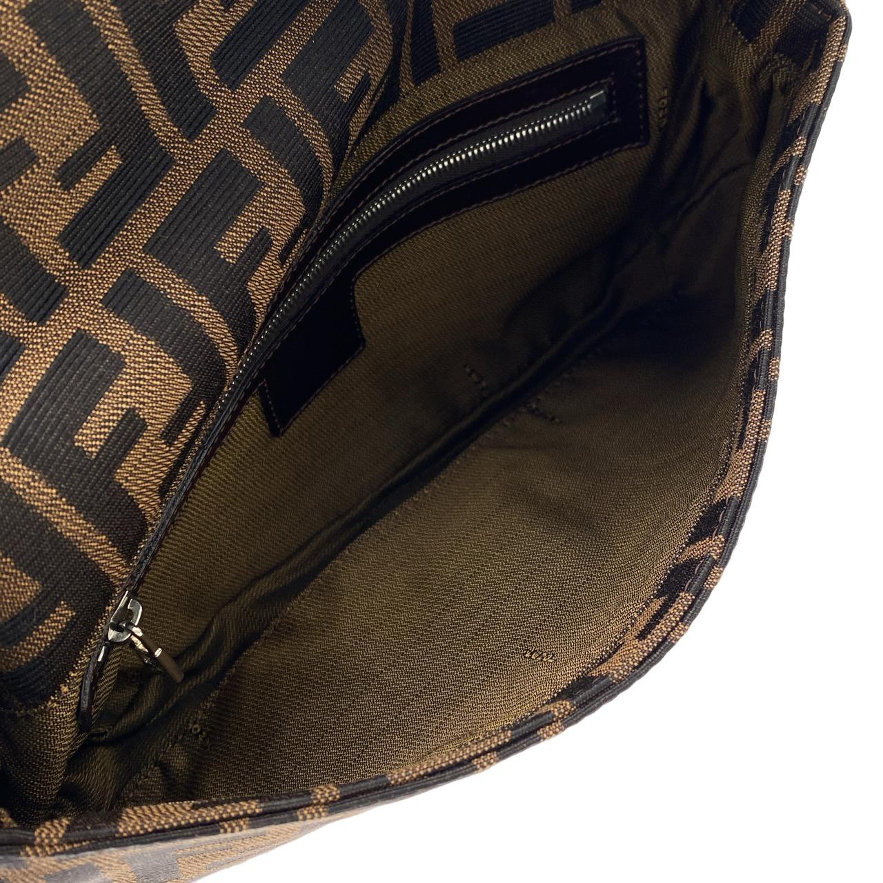 フェンディ バゲット 写真6