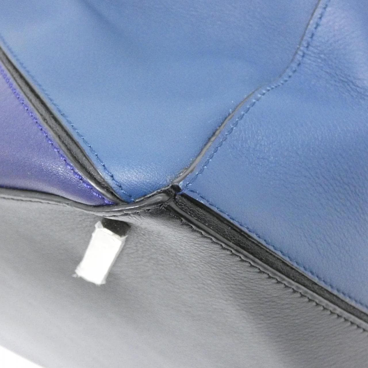 ロエベ パズル 写真3