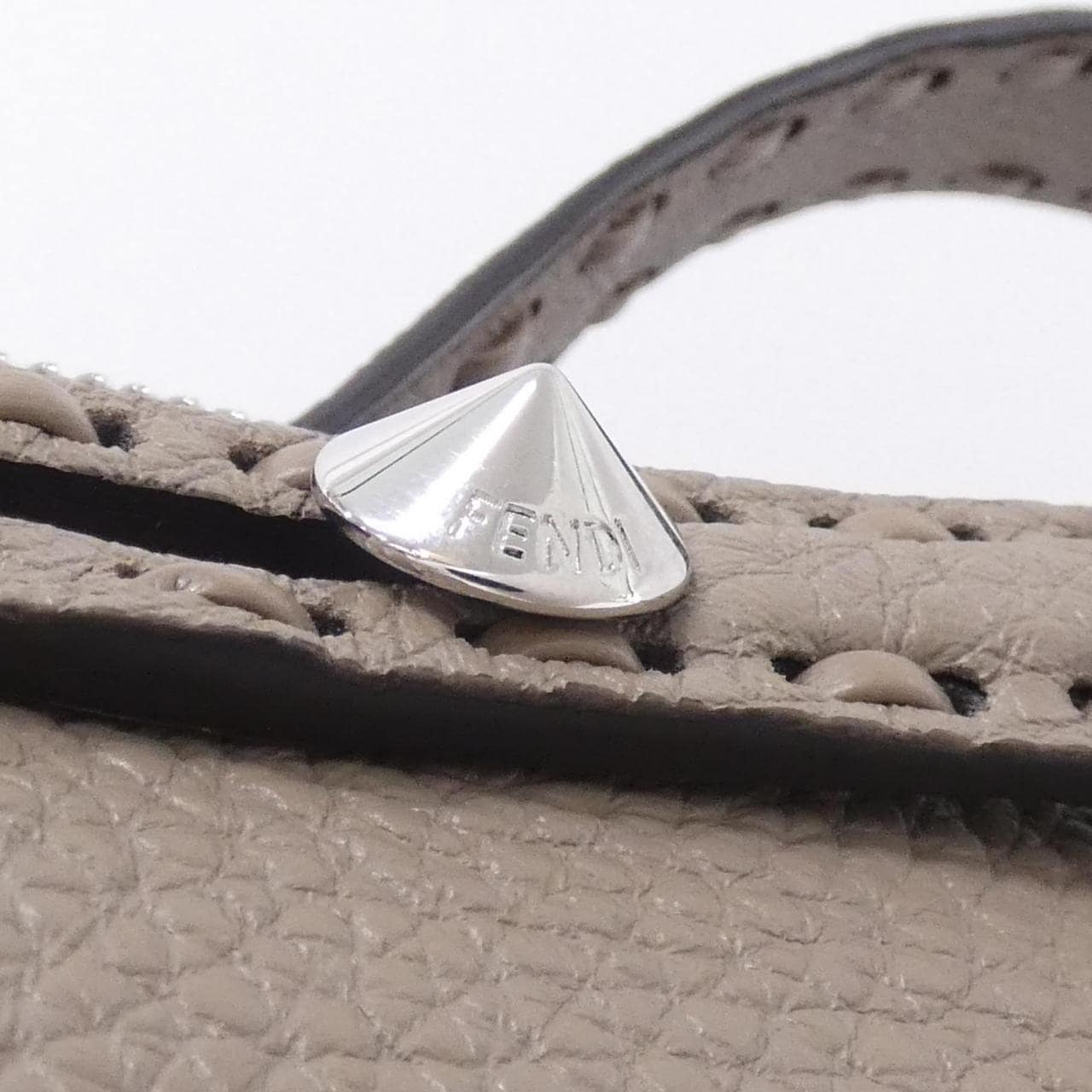 フェンディ バイザウェイ 写真3