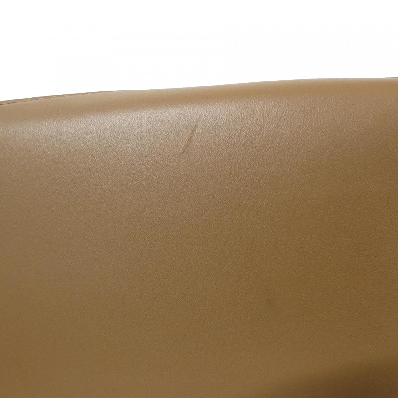 ロエベ パズル 写真4