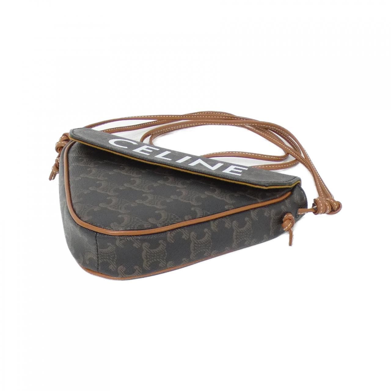 セリーヌ トリオンフ 写真3