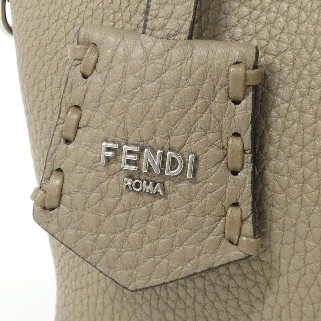 フェンディ バイザウェイ 写真4