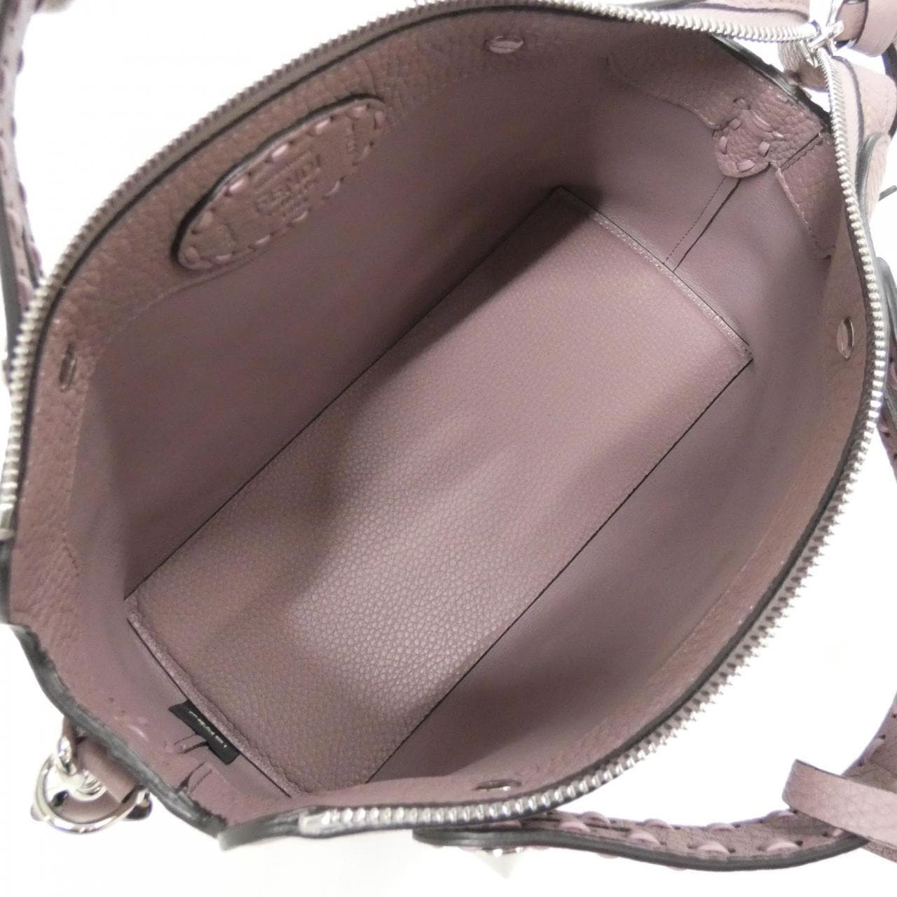 フェンディ バイザウェイ 写真5