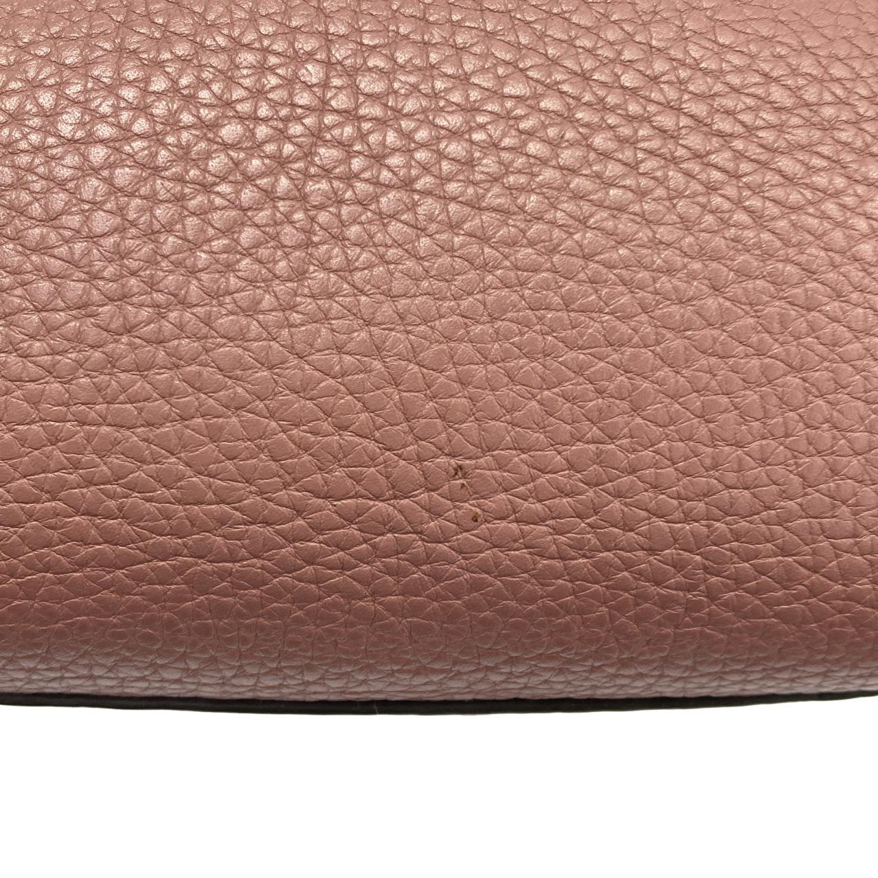 フェンディ ピーカブー 写真3