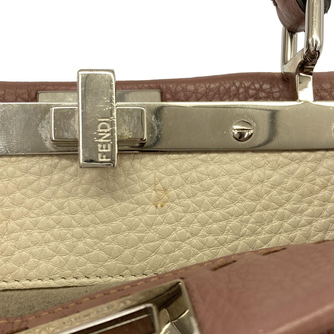 フェンディ ピーカブー 写真8