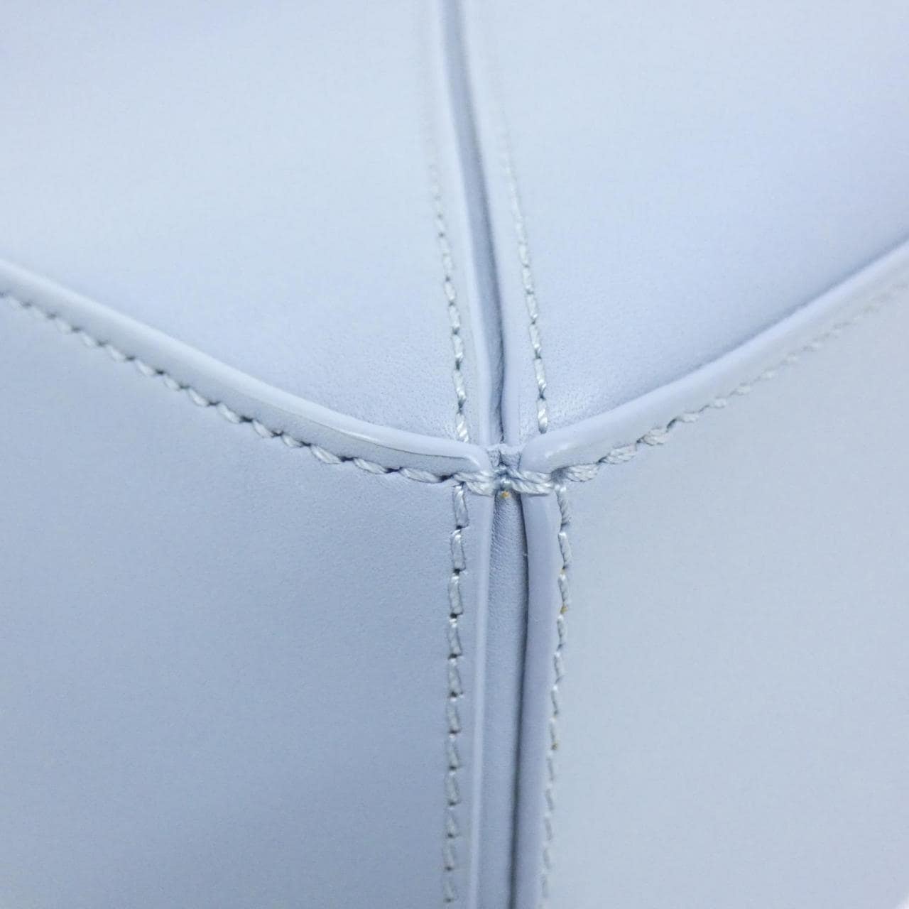 ロエベ パズル 写真3