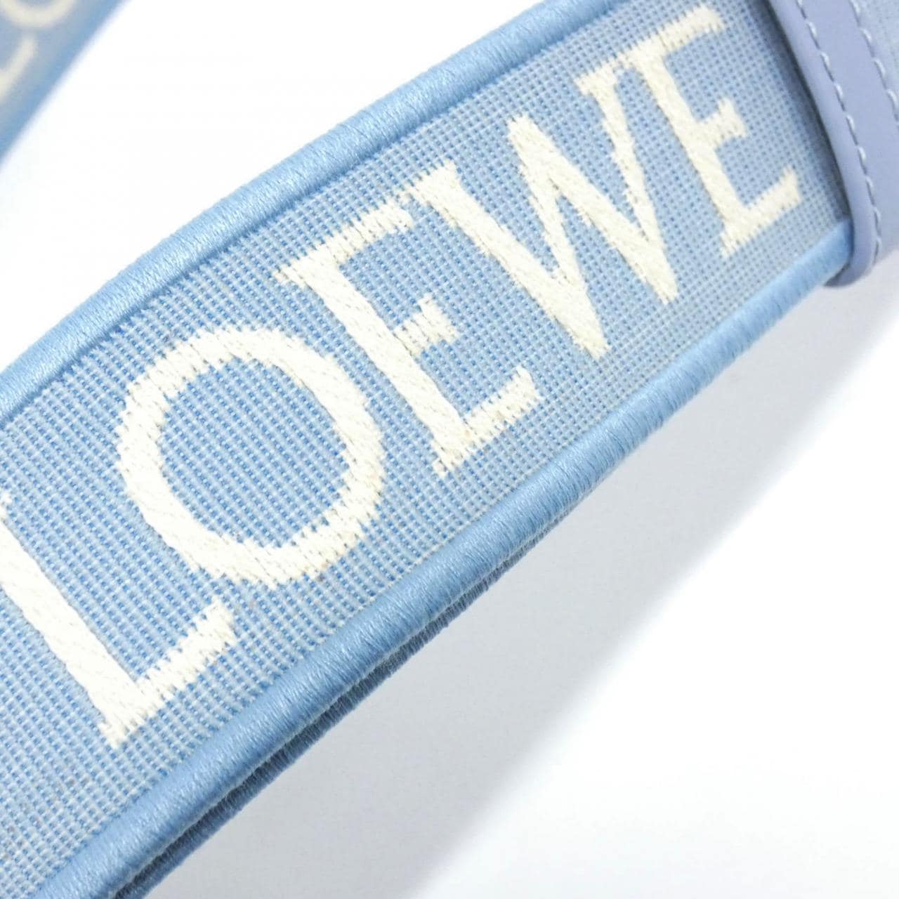 ロエベ パズル 写真9