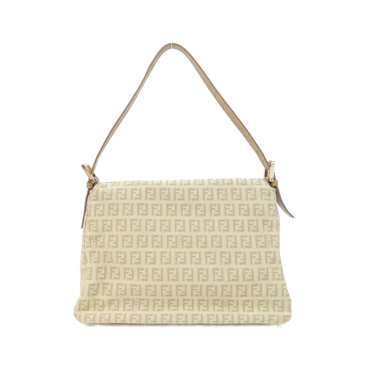 フェンディ バゲット 写真2