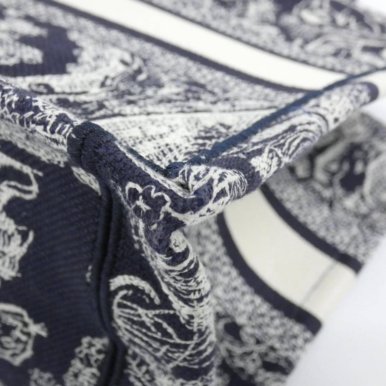 ディオール ブックトート 写真3