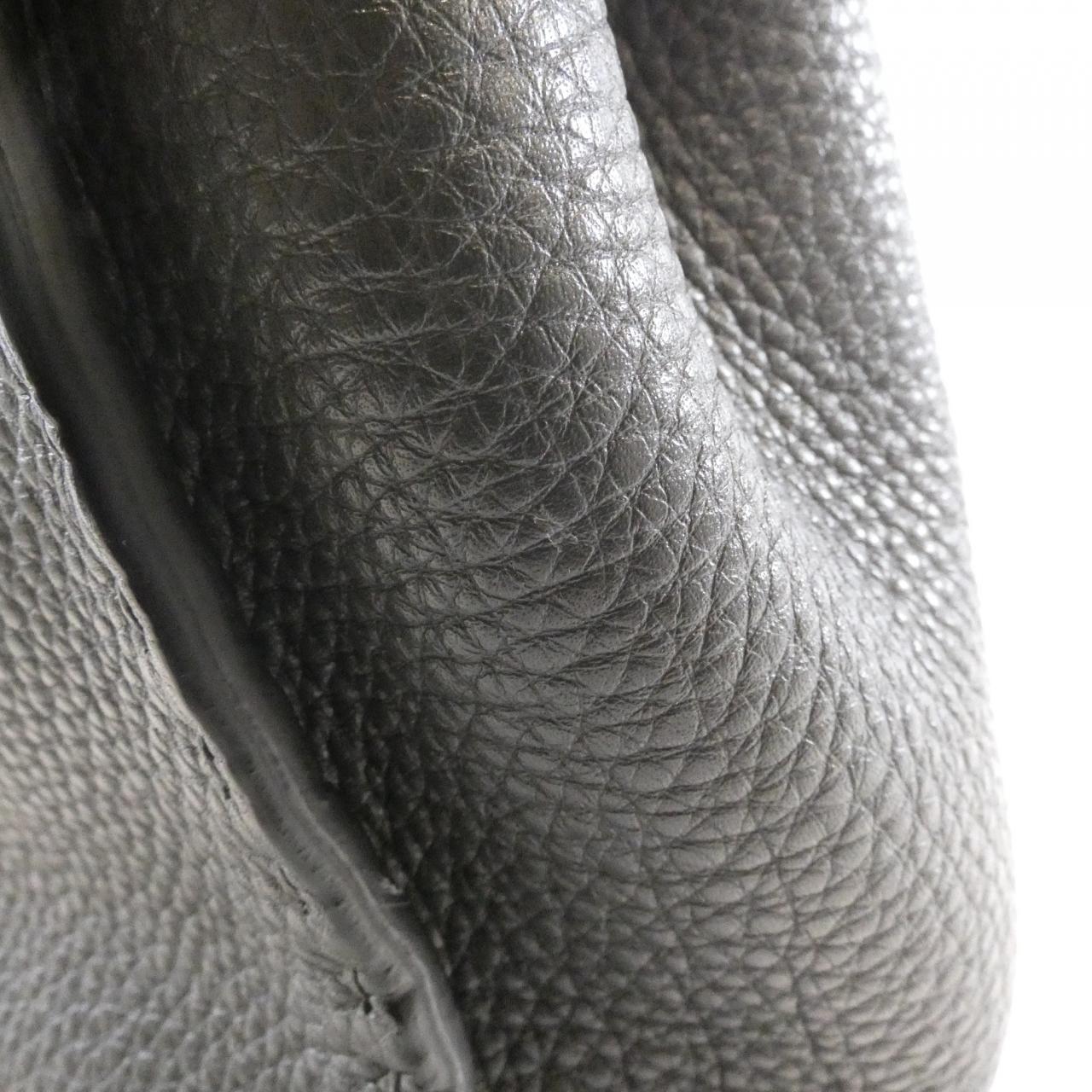 フェンディ ピーカブー 写真4