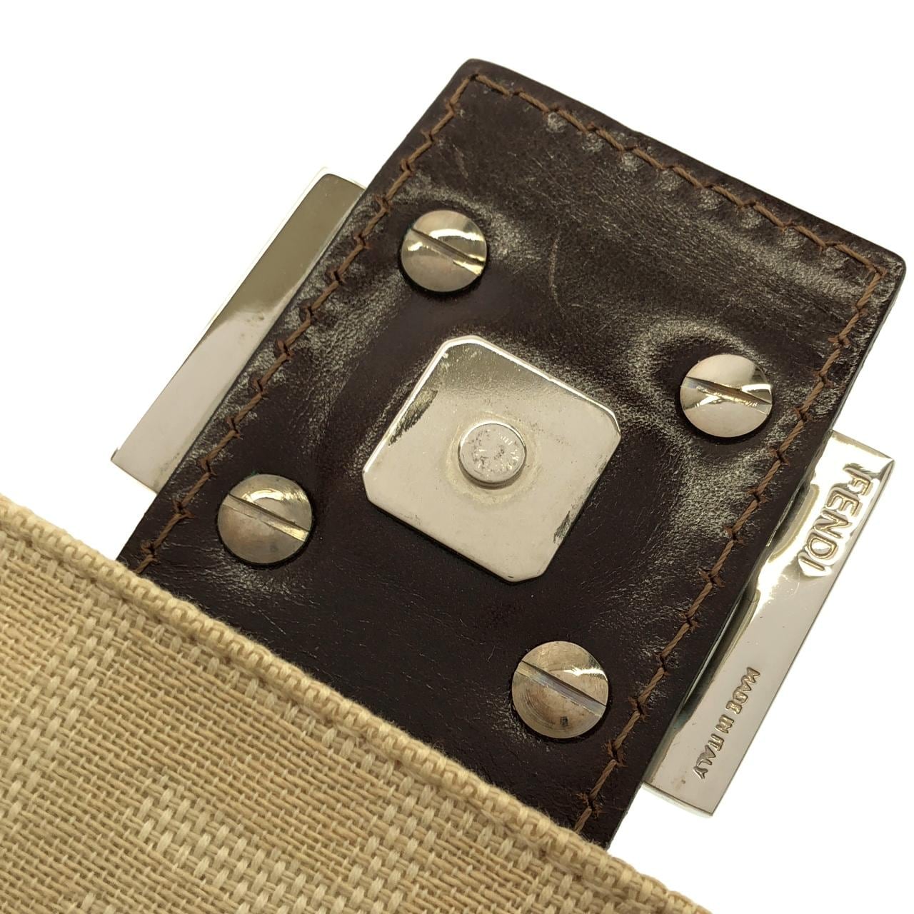 フェンディ バゲット 写真9