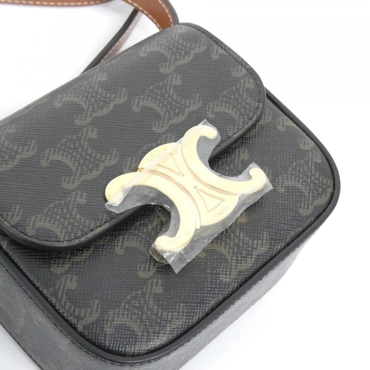 セリーヌ トリオンフ 写真4