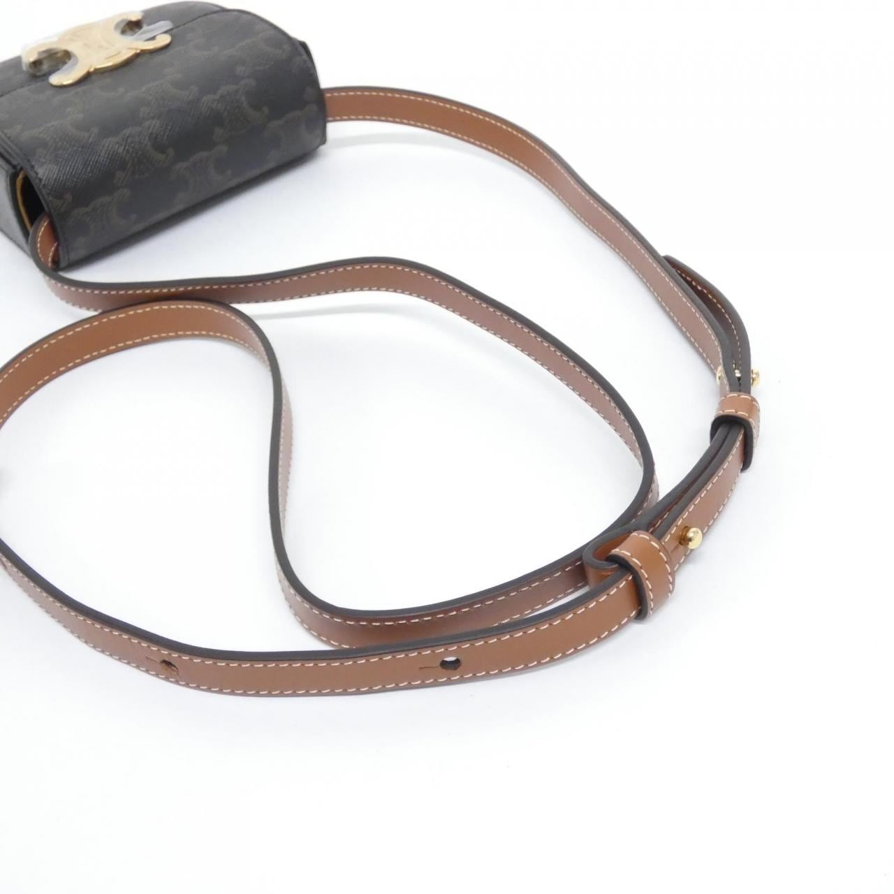 セリーヌ トリオンフ 写真6