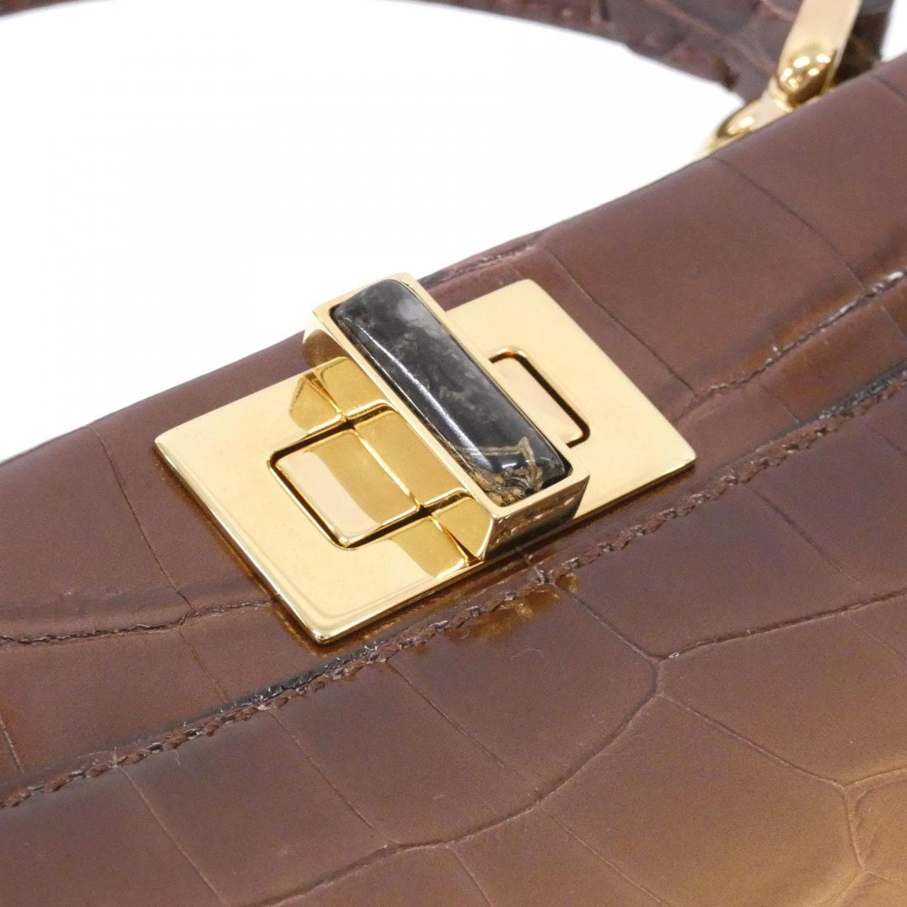 フェンディ ピーカブー 写真4