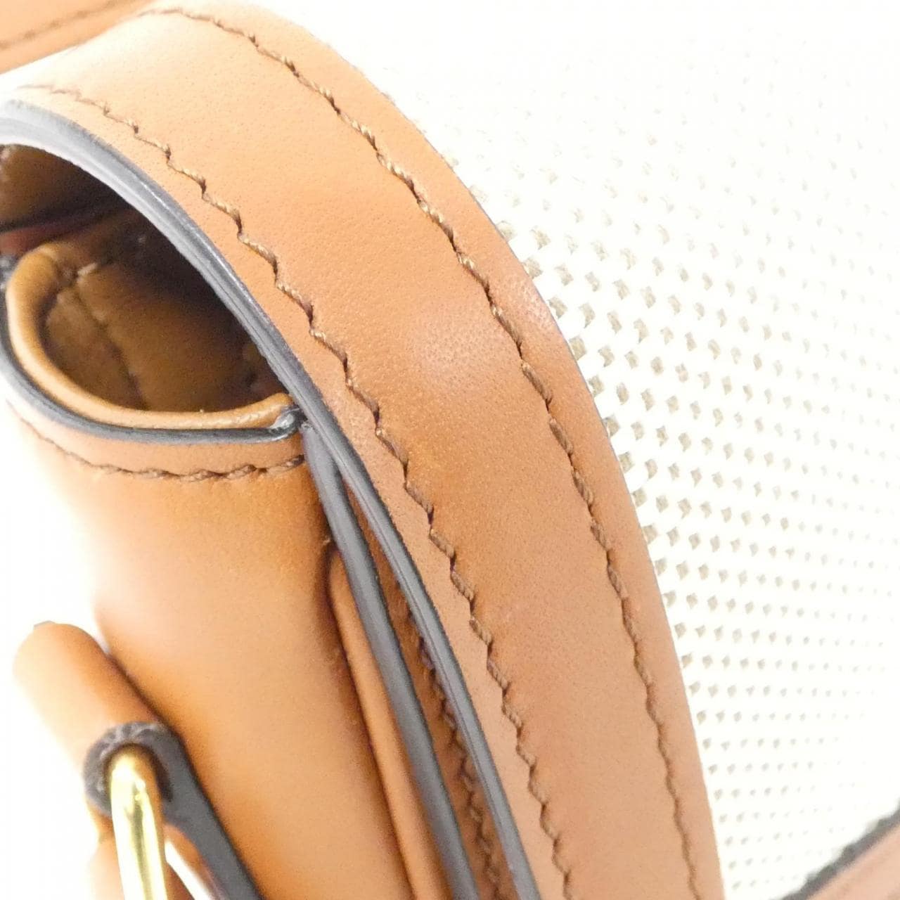 セリーヌ トリオンフ 写真5