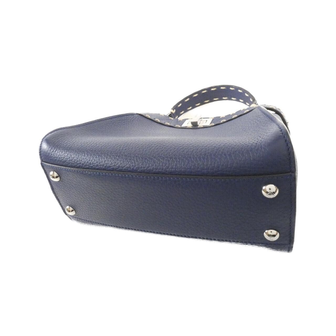 フェンディ ピーカブー 写真2